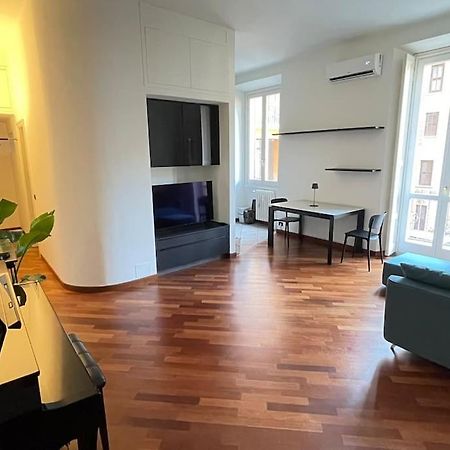 Apartamento "Iris" Milano Lunigiana In Stazione Centrale Exterior foto