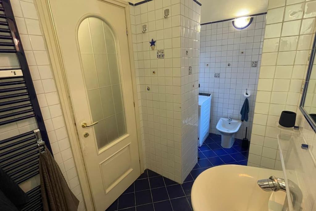 Apartamento "Iris" Milano Lunigiana In Stazione Centrale Exterior foto