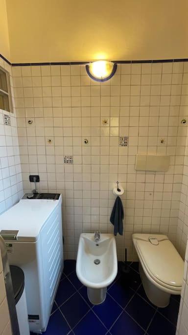 Apartamento "Iris" Milano Lunigiana In Stazione Centrale Exterior foto