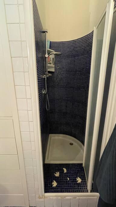 Apartamento "Iris" Milano Lunigiana In Stazione Centrale Exterior foto